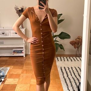 Fashion nova rust colored button down stress - size S